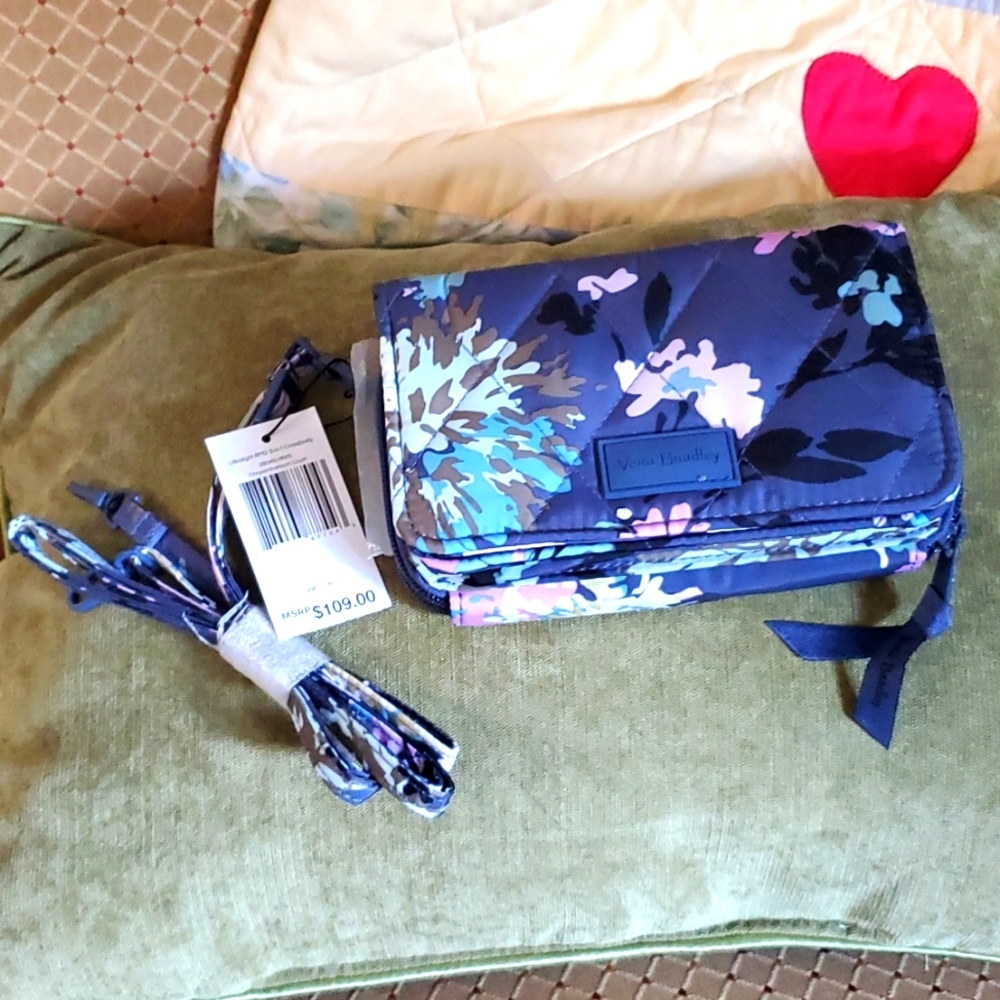 Vera Bradley crossbody purse